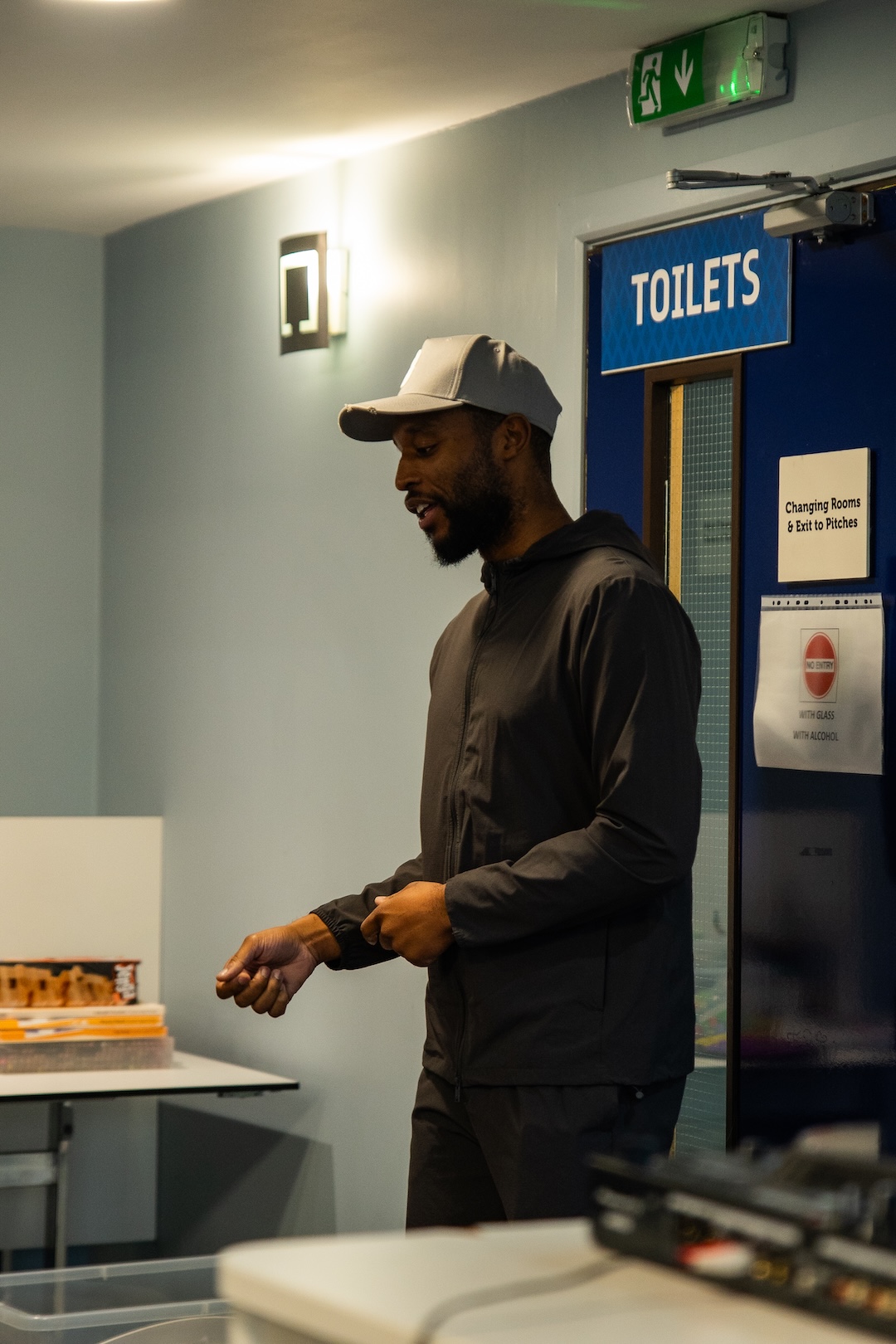 Scholars receive motivational visit from DJ PEPS