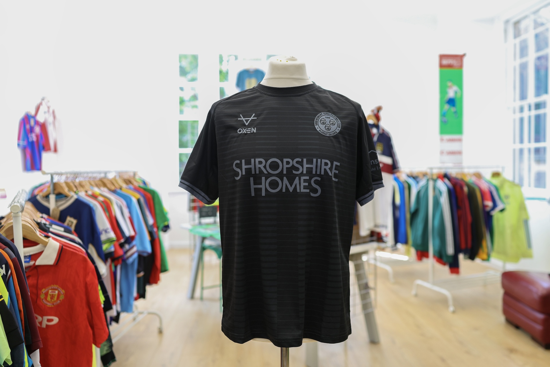 Gallery | Town launch third kit with The 12th Man