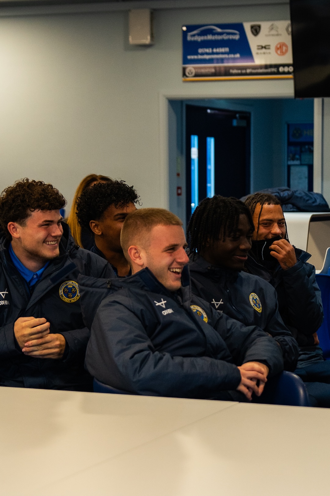 Scholars receive motivational visit from DJ PEPS