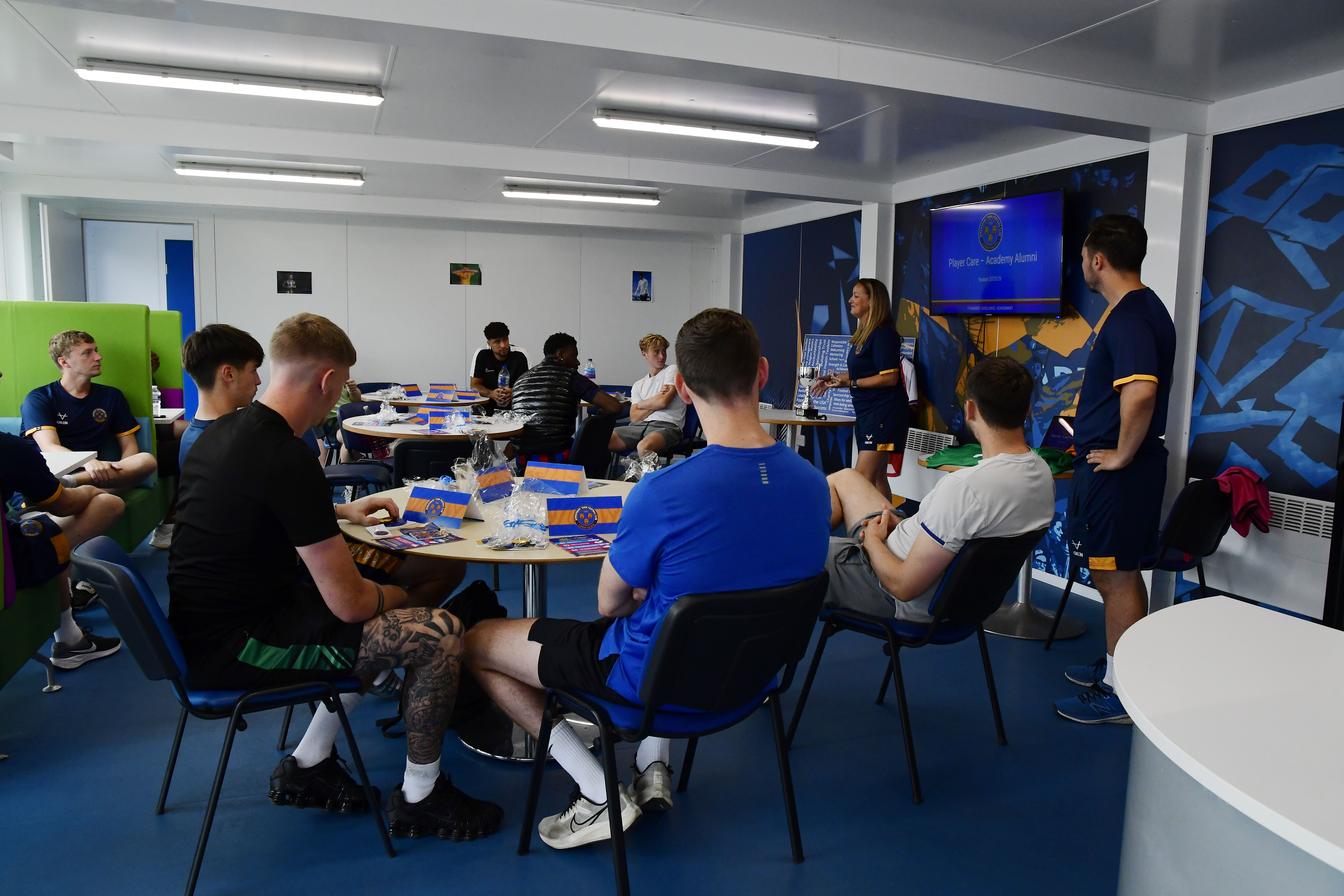 Gallery | Academy hold celebratory alumni match